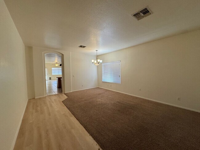 Building Photo - 3 BEDROOM IN SAN TAN RANCH IN GILBERT