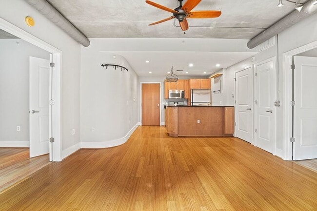 Building Photo - Logan Circle Loft with Garage Parking!