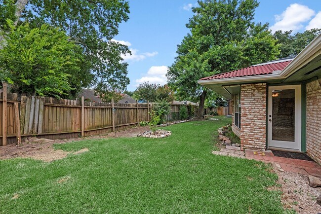 Building Photo - 4906 Green Willow Ln