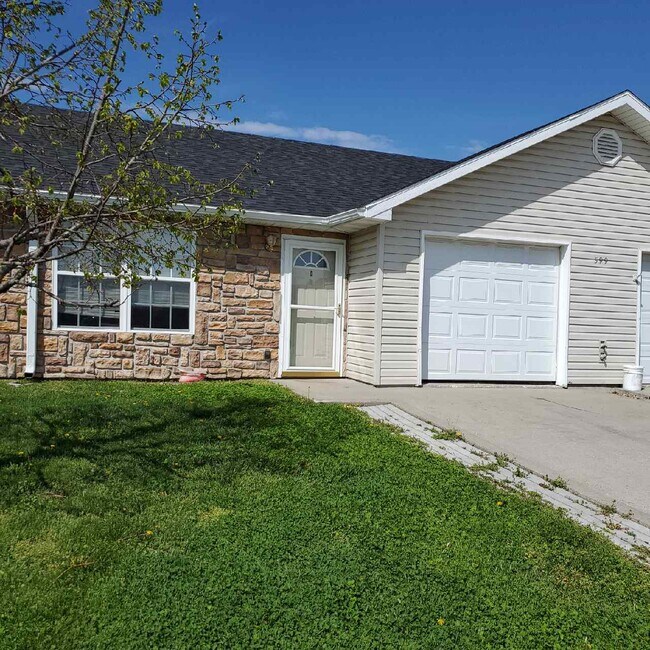 599 SE 105th Rd 599 SE 105th Rd Warrensburg MO 64093 Apartment Finder