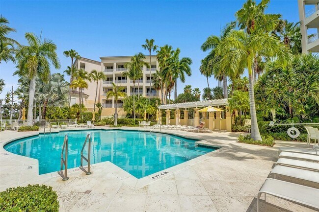 Building Photo - 715 Crandon Blvd