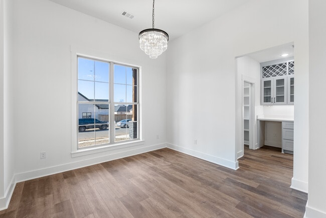 Building Photo - 19 Denali Dr