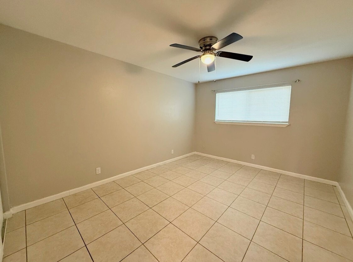 Building Photo - 651 Q St