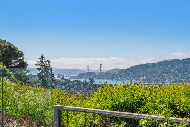 Building Photo - 138 Gilmartin Dr