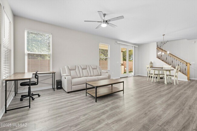 Building Photo - 2732 N Neruda Ln