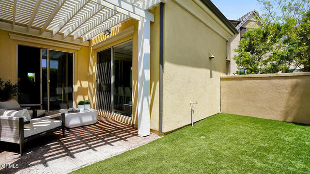 Building Photo - 137 Primrose Dr
