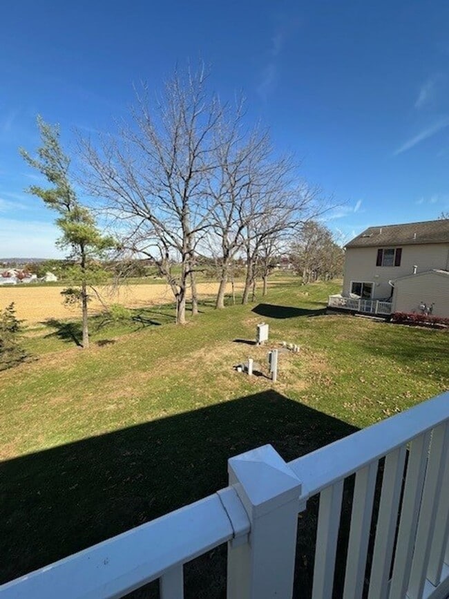 Building Photo - Leola 2 Bedroom 2nd floor
