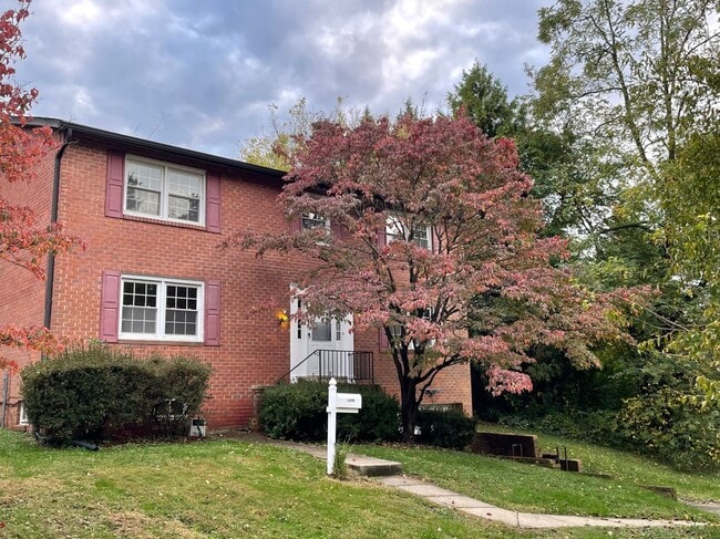 Building Photo - 11306 Soward Dr