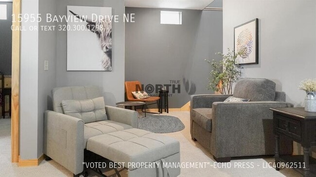 Building Photo - 15955 Bayview Dr NE