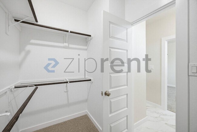 Building Photo - 131 Trifle Trl