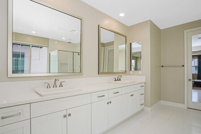 Building Photo - Elegant and Modern Living in Adagio in Cad...