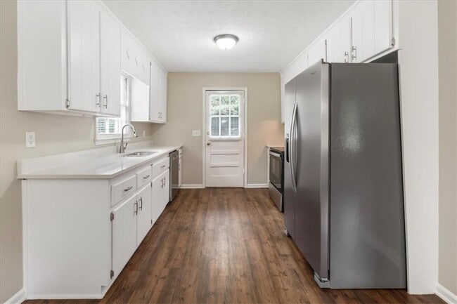 Building Photo - 5146 Bramblewood Dr