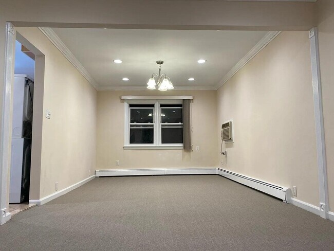 Building Photo - 60 Stoner Ave