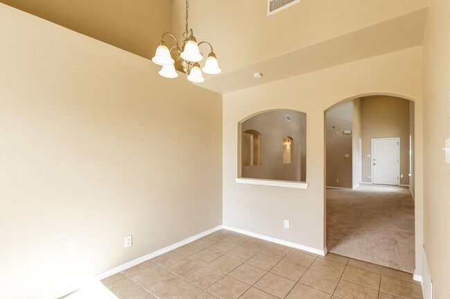 Building Photo - East El Paso 3 bed Refrig A/C next to Park!