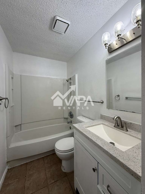 Building Photo - 7135 Grassy Trail