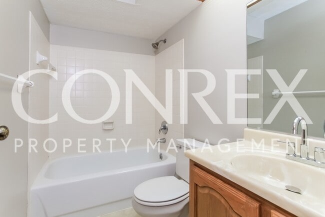 Building Photo - Paxton Wood!