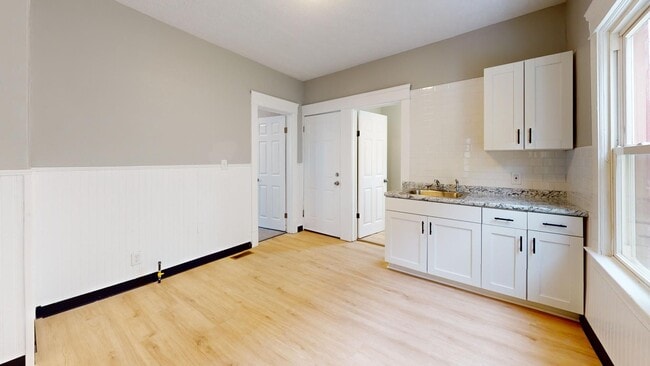 Building Photo - 3465 W.56th