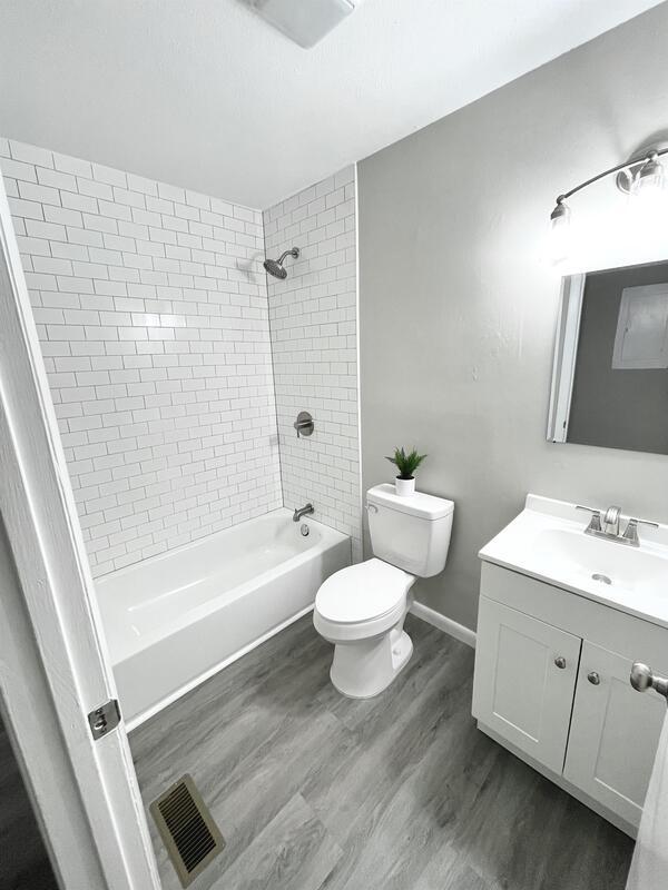 Building Photo - 338 Milburn Dr