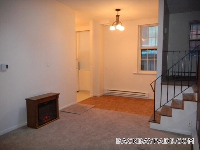 Building Photo - 277 Marlborough St