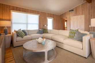Building Photo - 7715 Manasota Key Rd