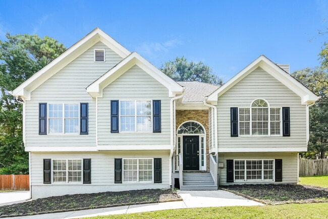 Building Photo - 9385 Eagles Landing Dr