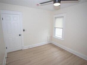 Building Photo - 3219 W 86th St