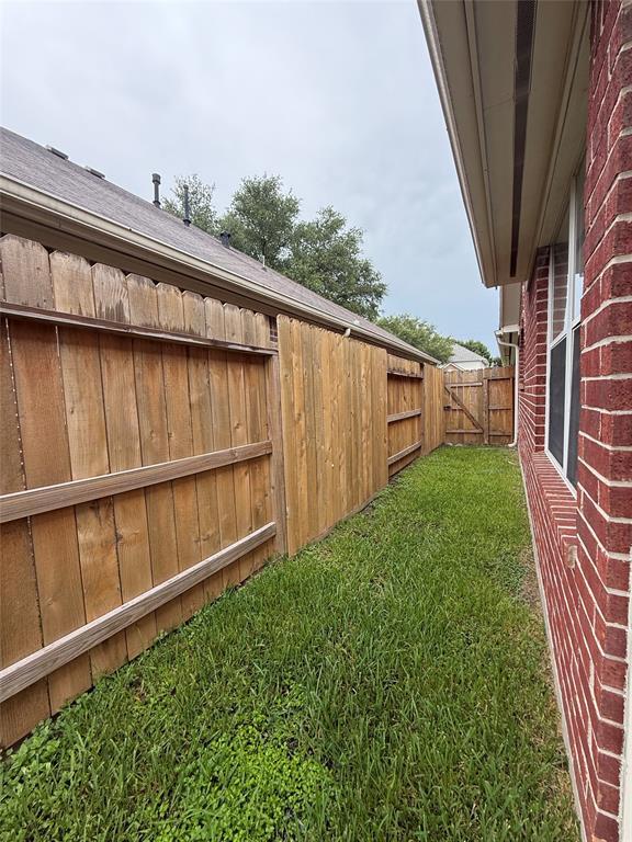 Building Photo - 11115 Creekline Green Ct