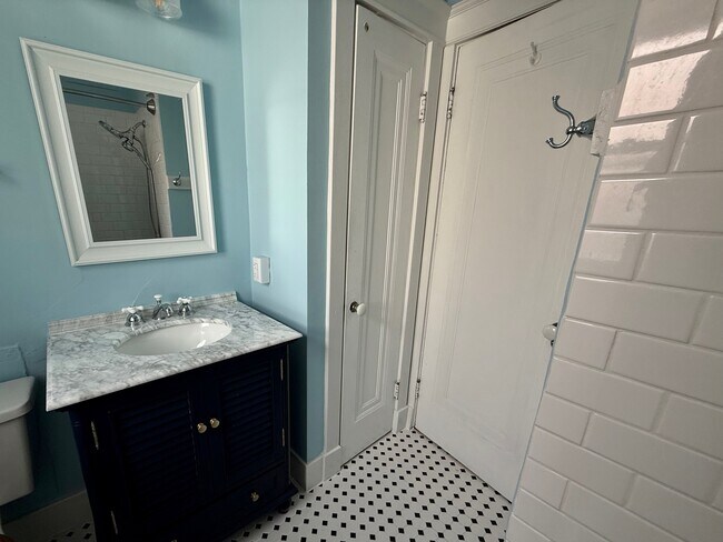 Building Photo - 4551 Arco Ave