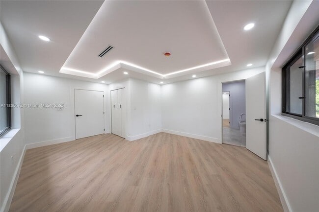 Building Photo - 6525 SW 133rd Dr