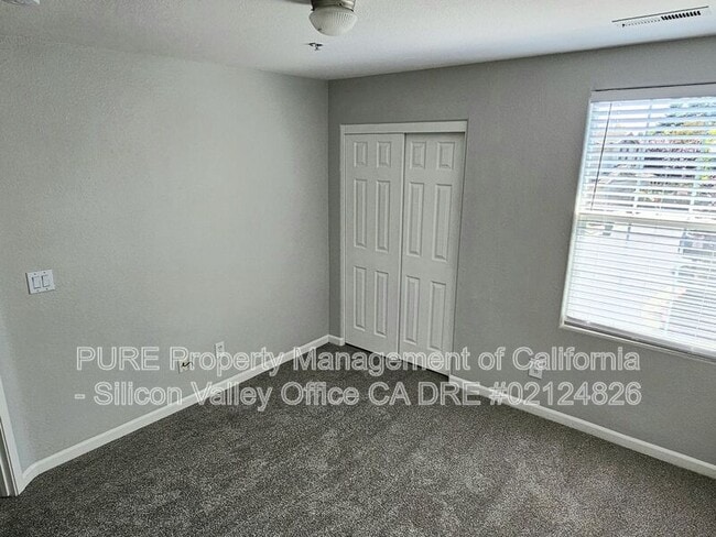 Building Photo - 71 Del Rio Ct
