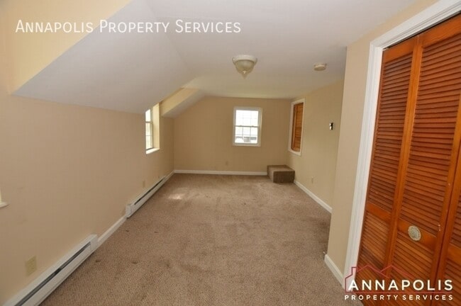 Building Photo - 536 Tepper Rd
