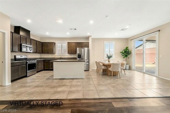 Building Photo - 3728 W Colton Ave