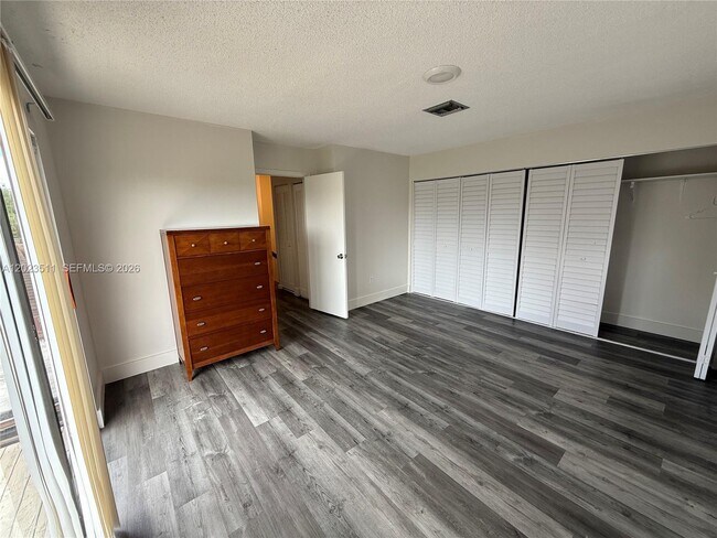 Building Photo - 4300 Landar Dr