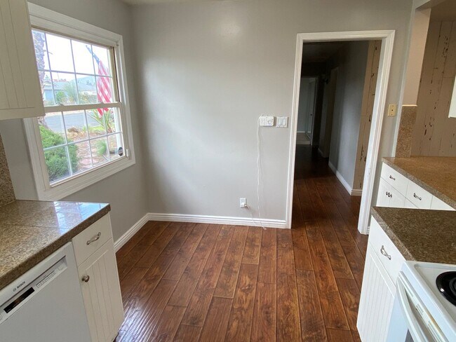 Building Photo - Granite Hills 4 Bedroom Home!