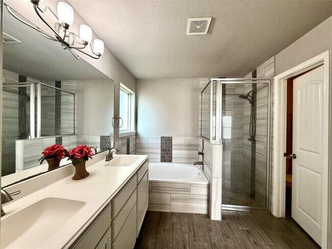 Building Photo - 7403 Cypress Pin Oak Dr