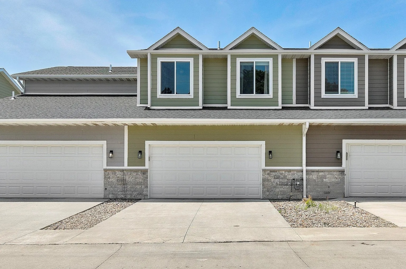 Building Photo - 481 10th St