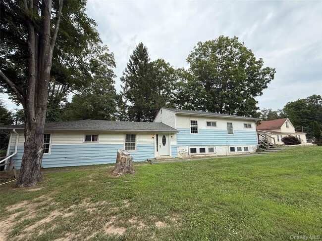 Primary Photo - 1265 US-6