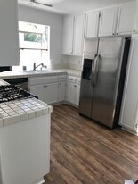 Building Photo - 4344 Willow Glen St
