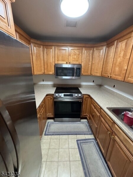 Building Photo - 53 W Palisade Ave