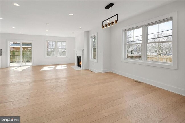 Building Photo - 5224 28th St N