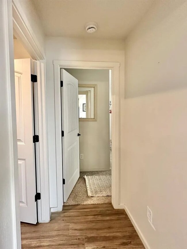 Building Photo - Beautiful 4 Bedroom/3 Bathroom Home
