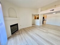 Building Photo - 950 Seven Hills Dr