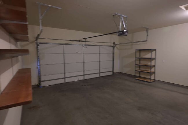 Building Photo - 2 bed 2 bath 2 car garage, in Sequim