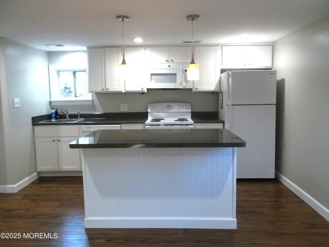 Building Photo - 278 Ridge Rd