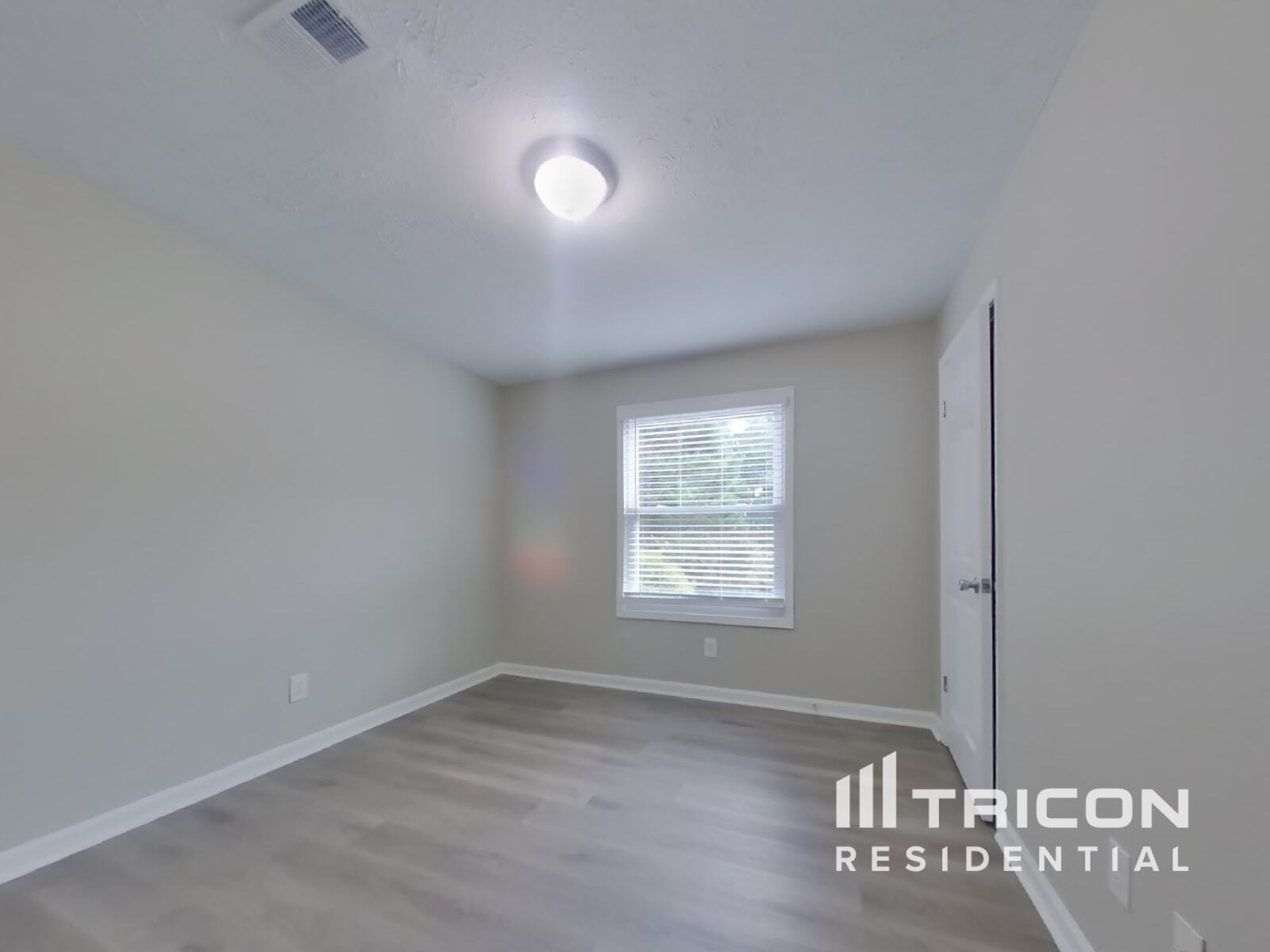 Building Photo - 337 Knollwood Ln