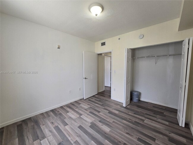 Building Photo - 11060 SW 196th St