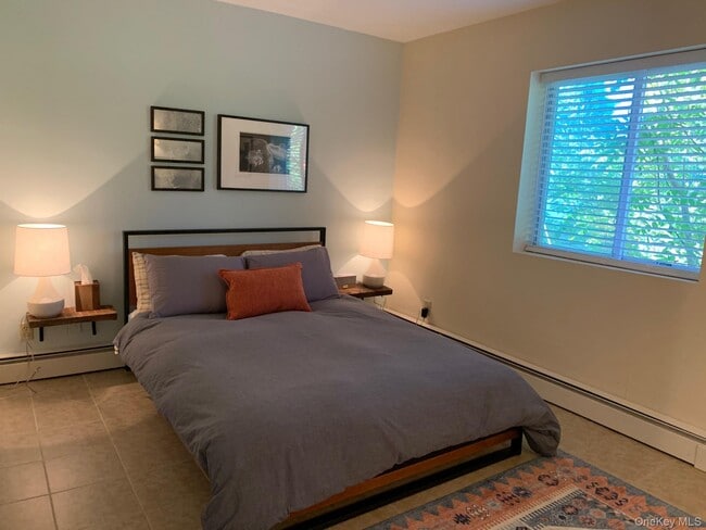 Building Photo - 23 Pearl St