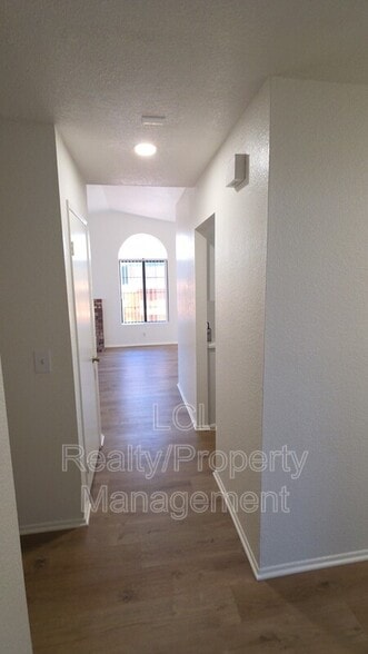 Building Photo - 12225 Pluto Dr