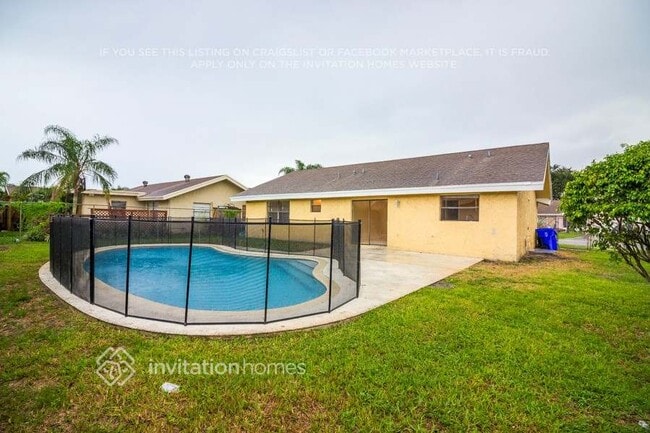 Building Photo - 1310 SW 83rd Ave