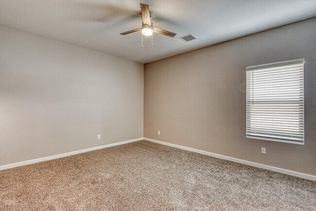 Building Photo - 409 Beech Tree Dr